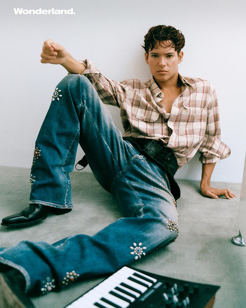 Omar Rudberg for Wonderland Magazine. Foto Jacob & Yas / BAD LAND. Makeup av Christopher Mørch Husby
